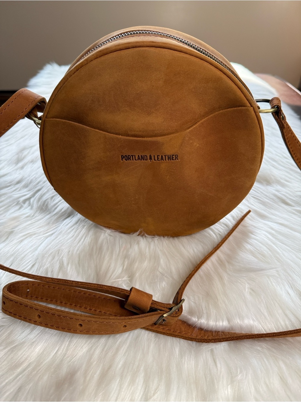 Portland Leather Goods Large Tan Circle Leather Crossbody Bag